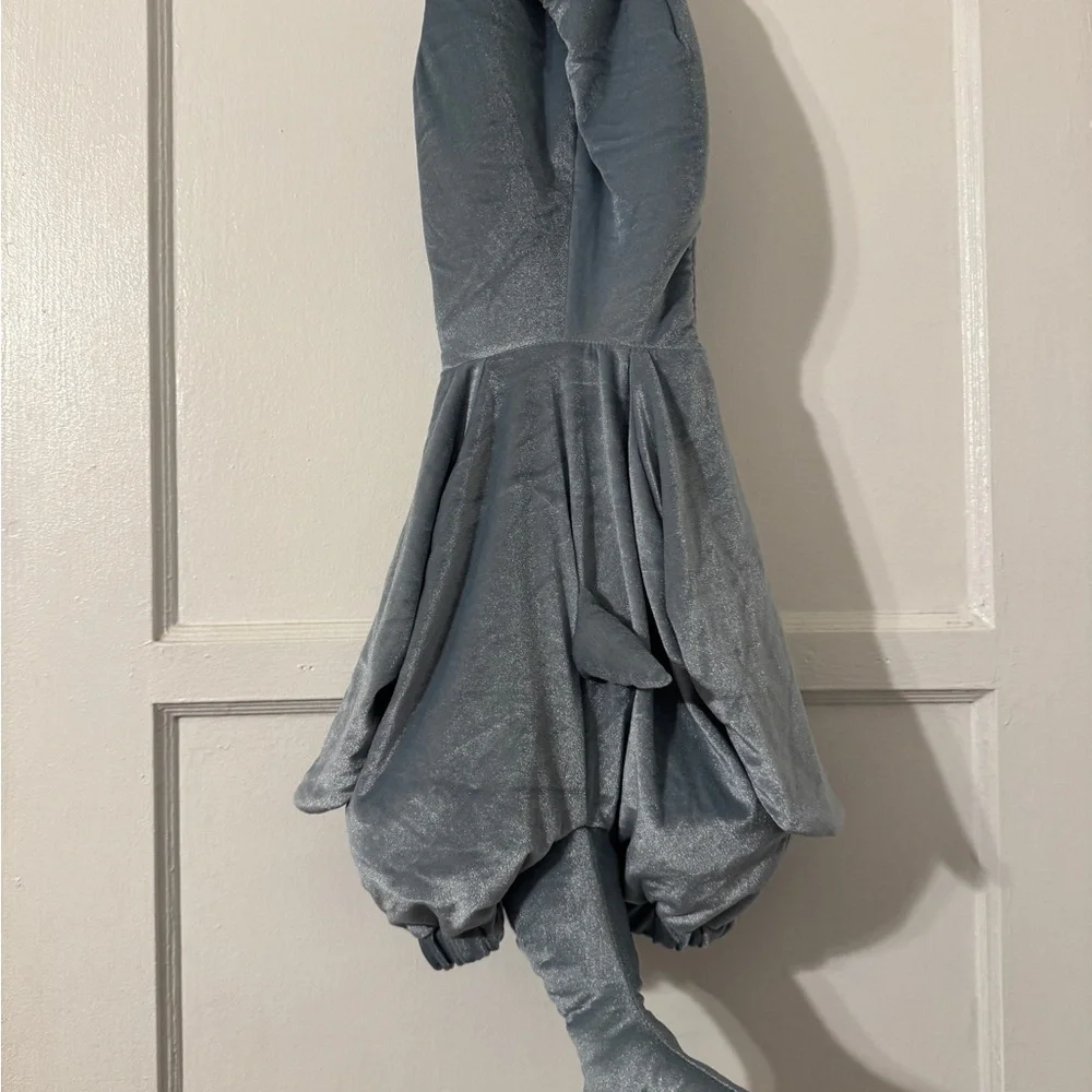 Baby Shark costume Sz 0-6 months - Picture 8 of 9